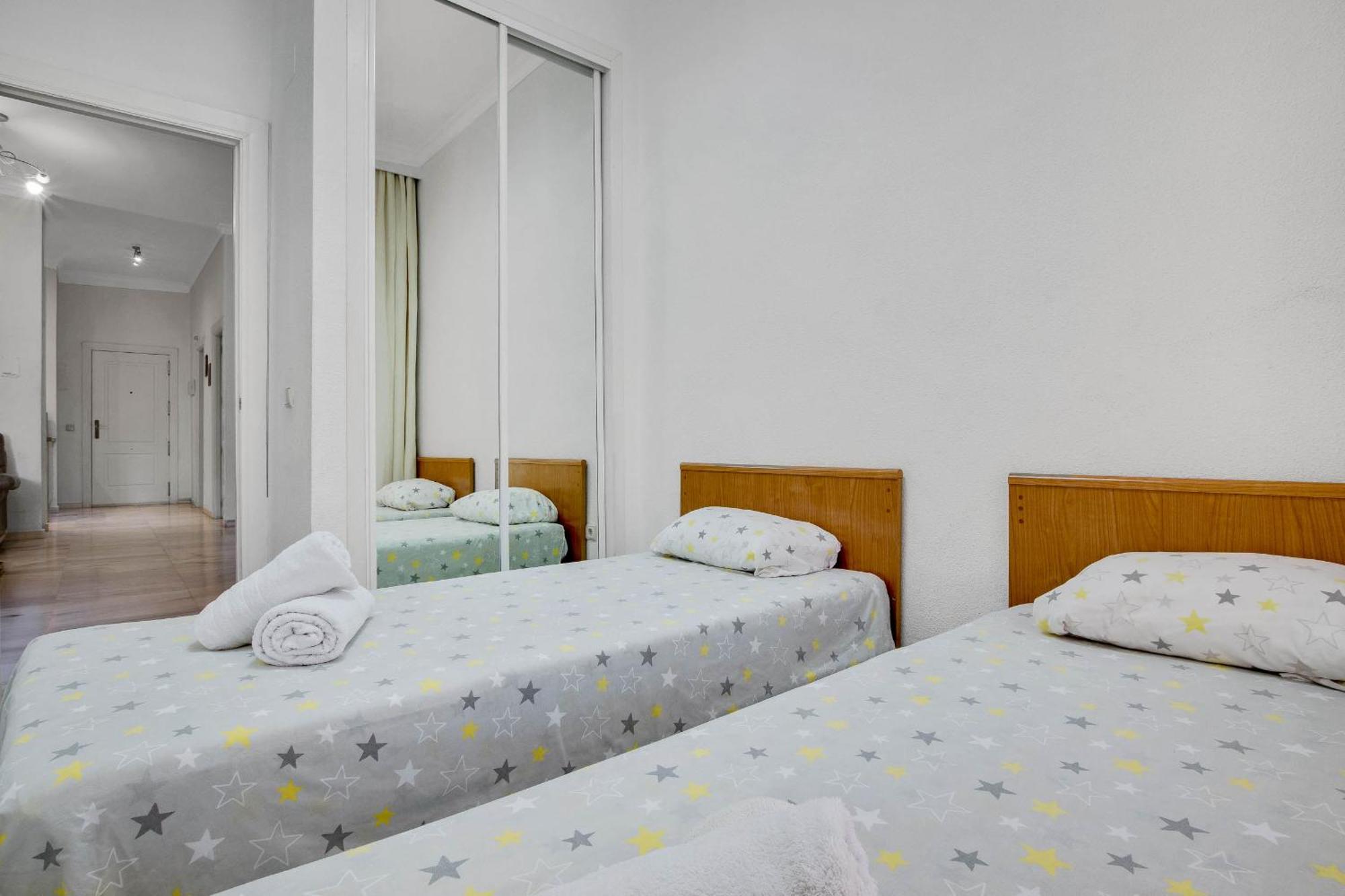 Apartamento Para 6 Con Wifi, Ac, Piscina Y Parking Gratis Benalmádena Kültér fotó